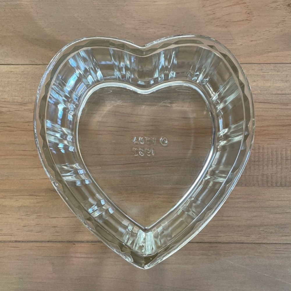 Vintage Thick Clear Glass Heart Dish Bowl